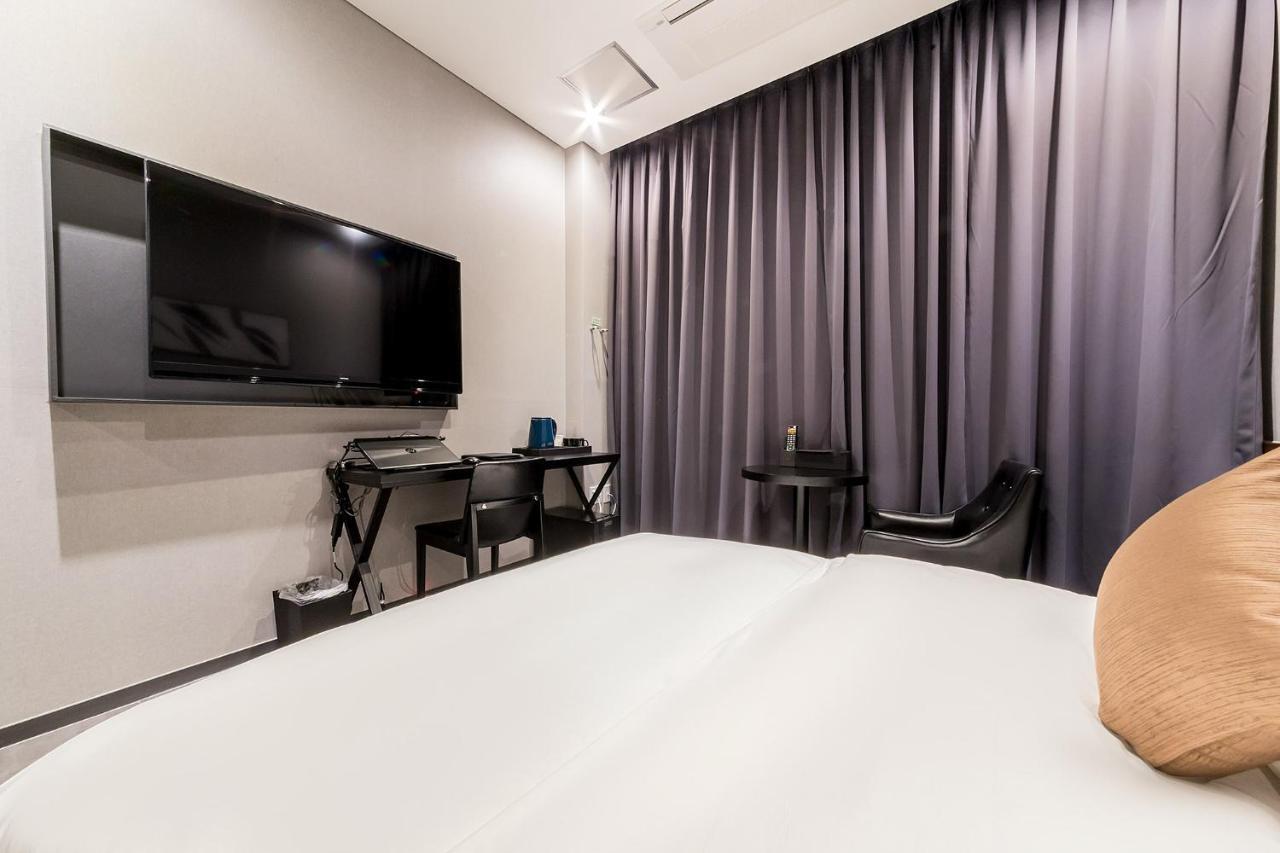 Pyeongtaek Stay Tourist Hotel Esterno foto