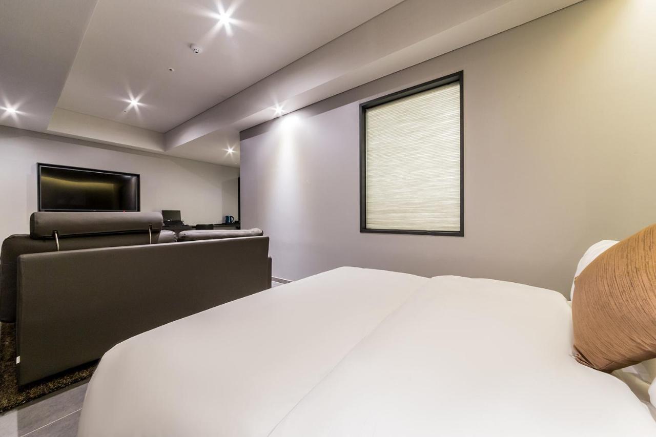 Pyeongtaek Stay Tourist Hotel Esterno foto