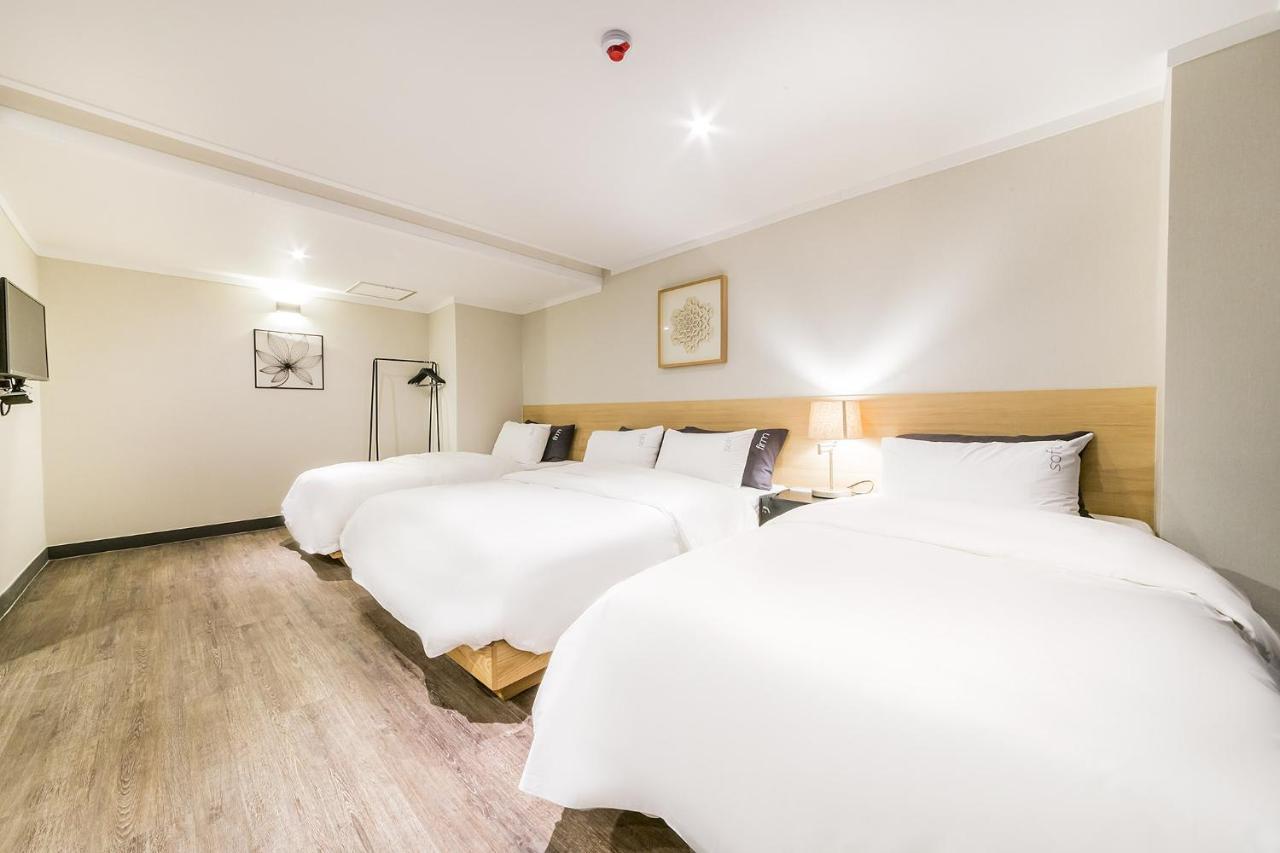 Pyeongtaek Stay Tourist Hotel Esterno foto