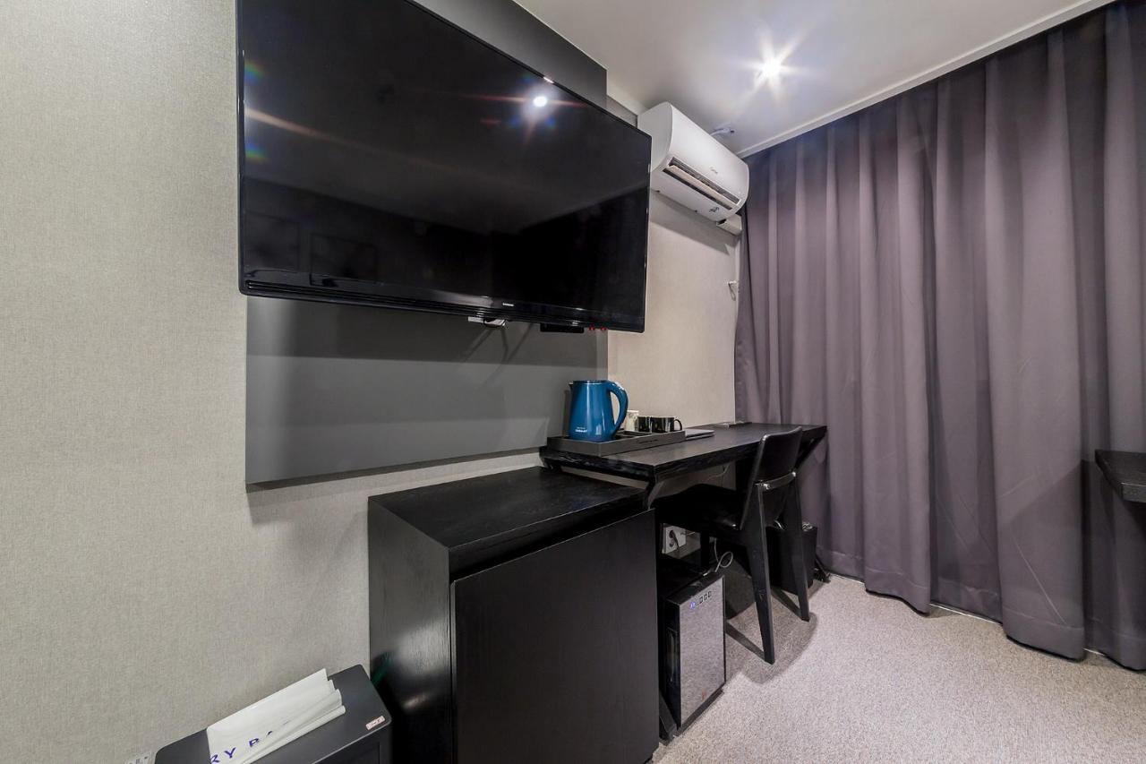 Pyeongtaek Stay Tourist Hotel Esterno foto