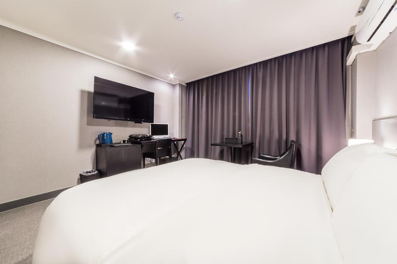 Pyeongtaek Stay Tourist Hotel Esterno foto
