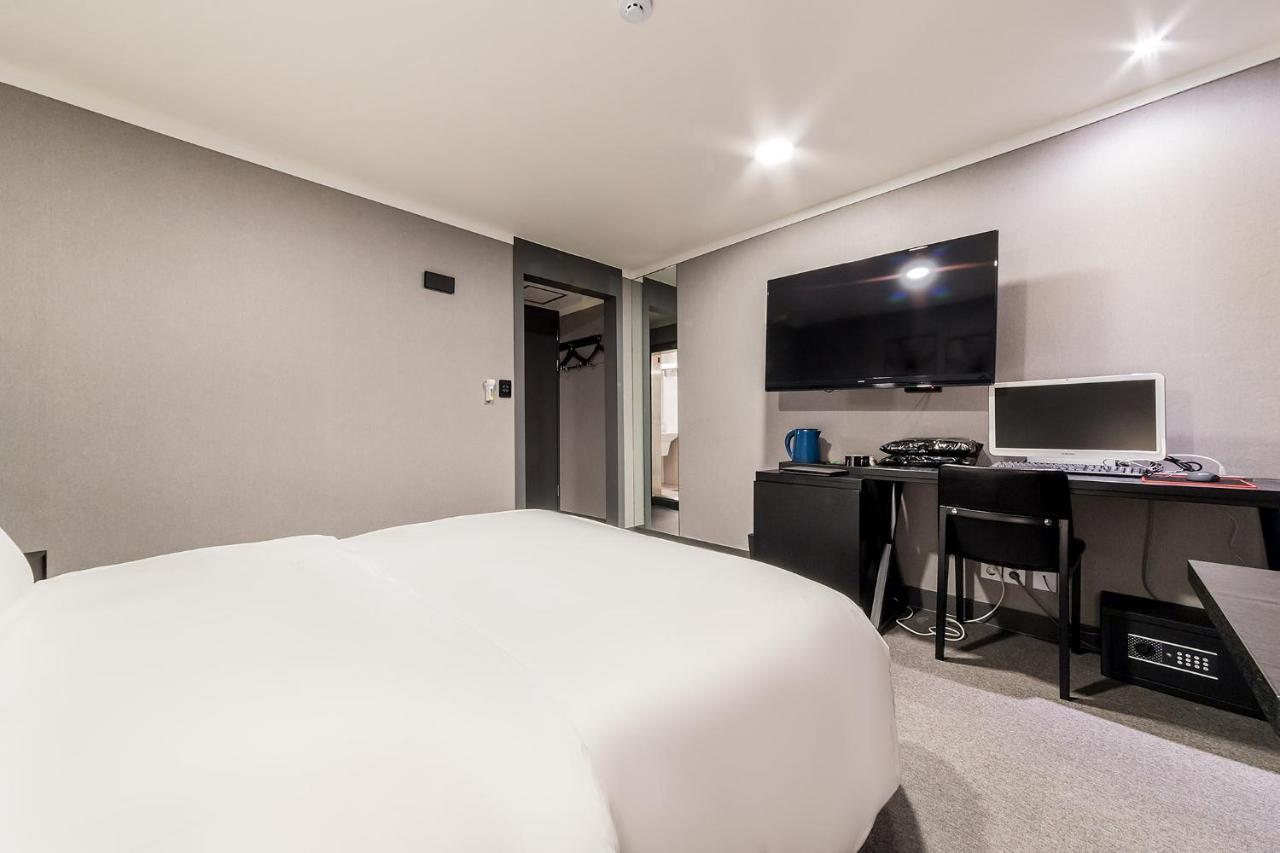 Pyeongtaek Stay Tourist Hotel Esterno foto