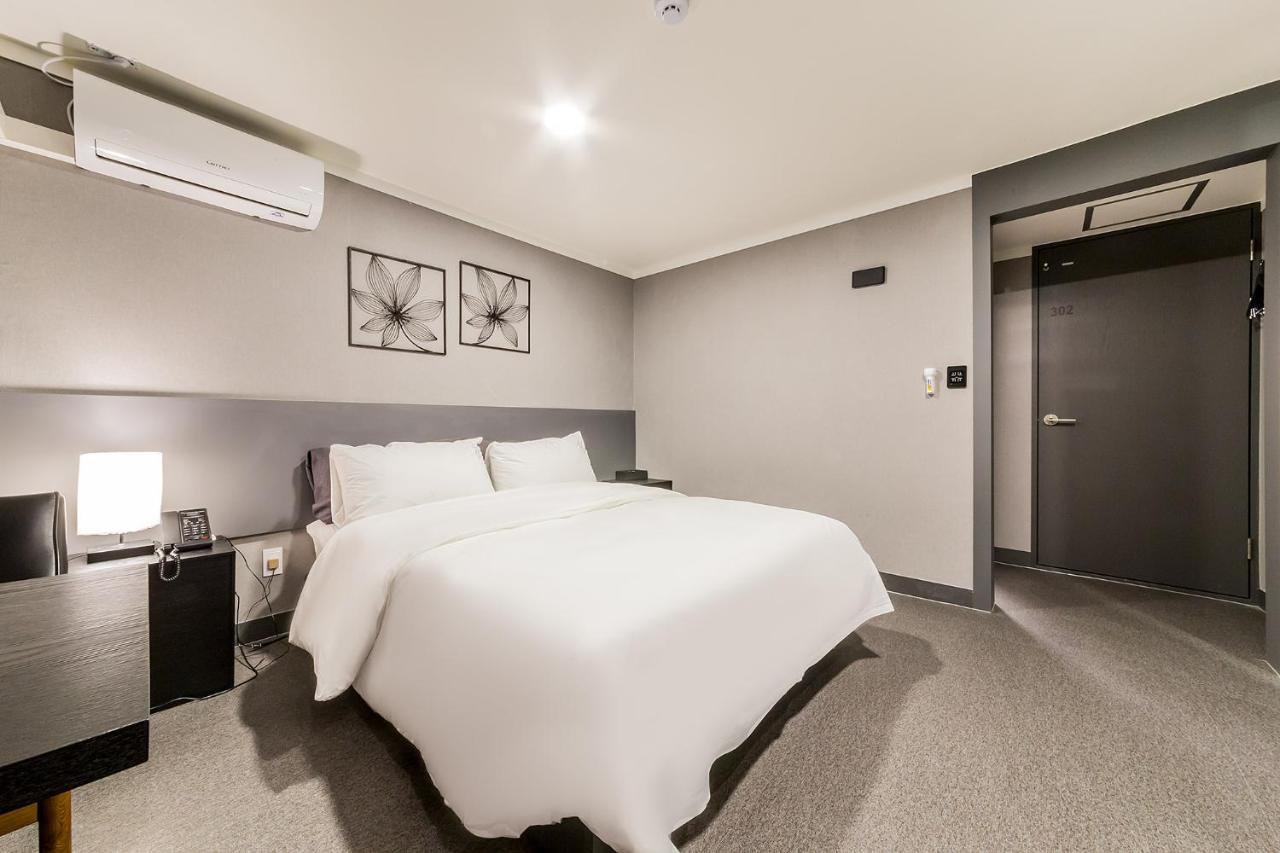 Pyeongtaek Stay Tourist Hotel Esterno foto